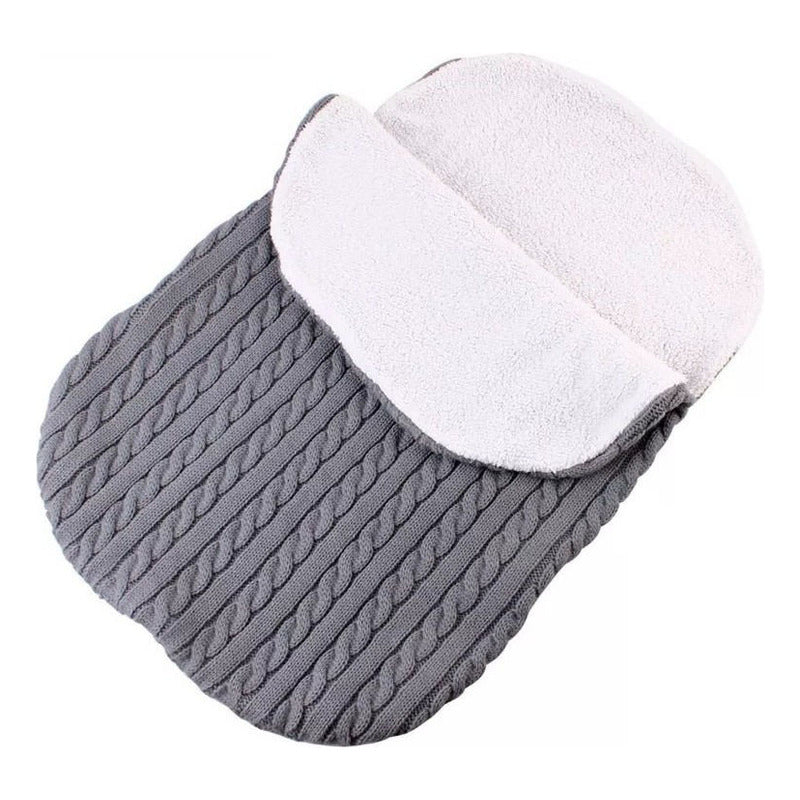 Sobre Bebe Con Corderito Y Lana Bundle Ideal Para El Frio