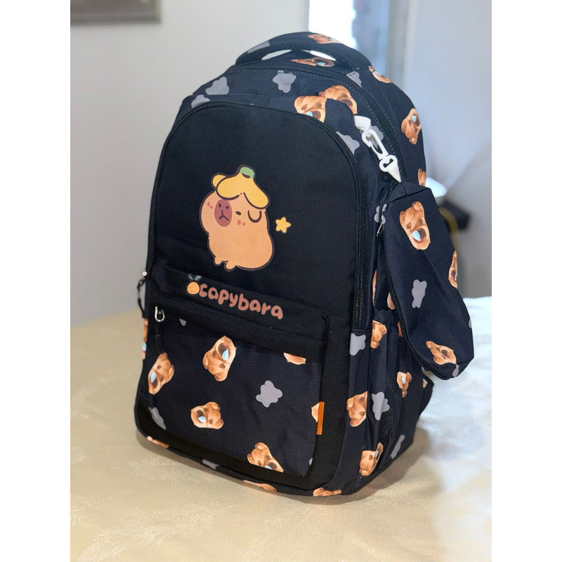 Mochila Escolar Con Cartuchera De Capibara Carpincho Laptop