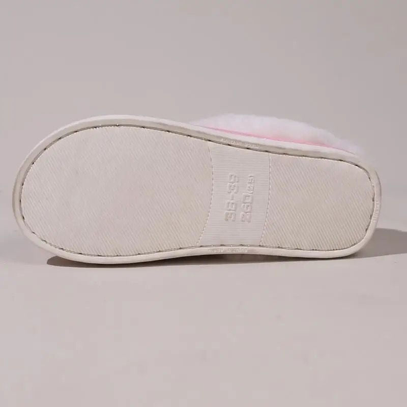 Pantufla Gamuza Peluda Suela De Goma Con Punta Cerrada