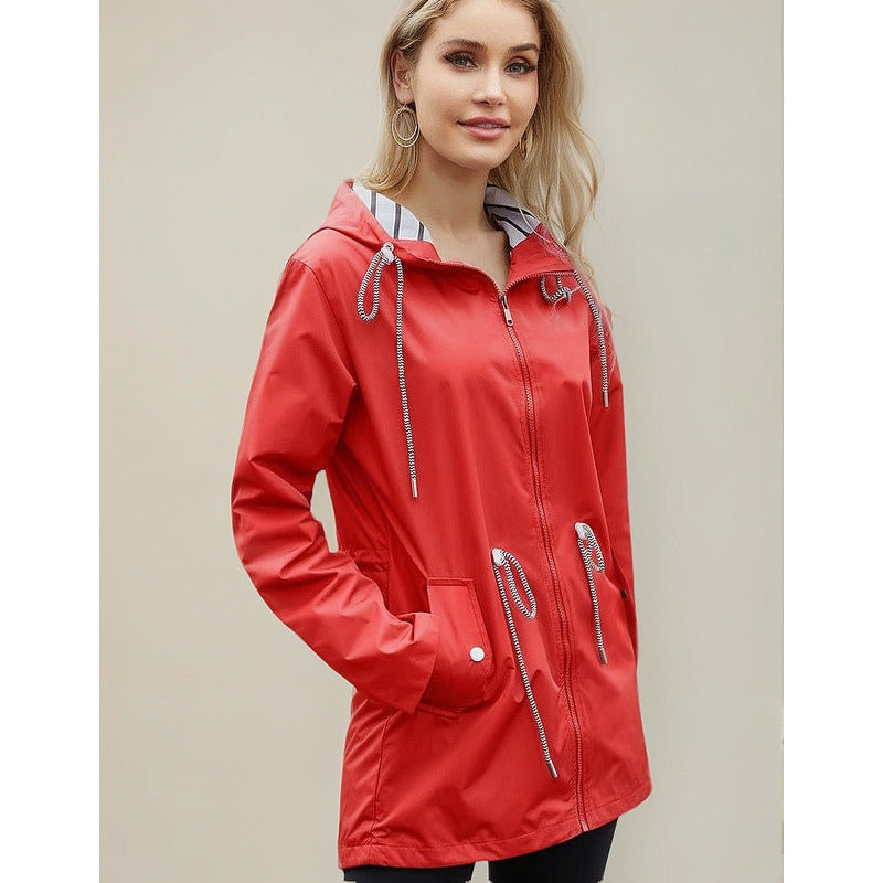 Campera Corta Viento Con Capucha Larga Bolsillos Cola Pez