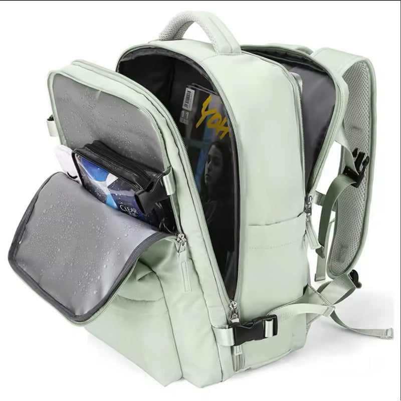 Mochila Viaje Grande Con Usb Varias Reparticiones Uniteduy