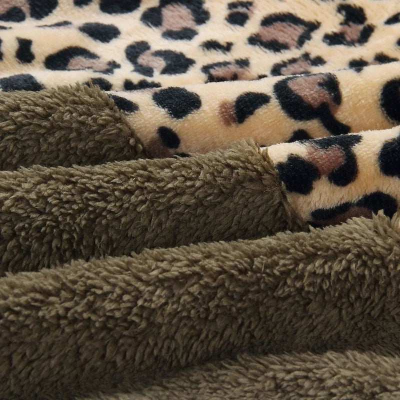 Campera Con Capucha Combinado Animal Print Polar Uniteduy