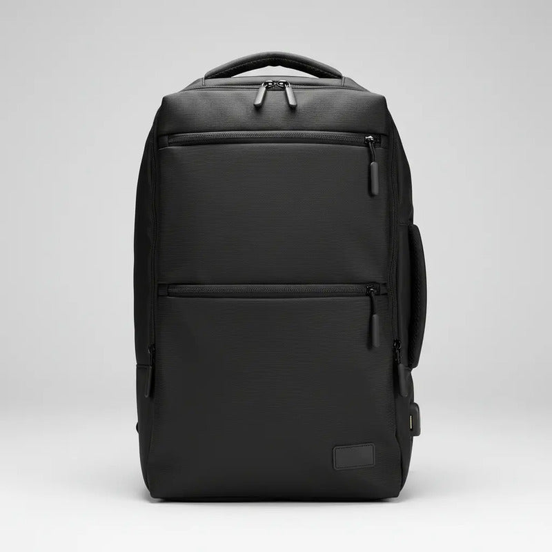 Mochila De Viaje Negra Con Usb Varias Reparticiones Uniteduy