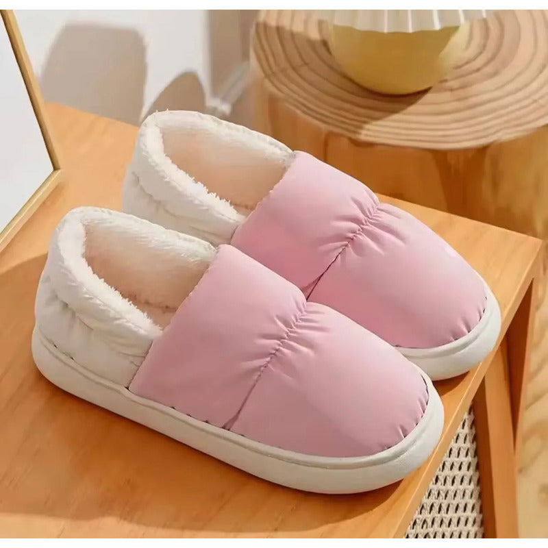 Pantufla Impermeable Cerrada Corderito Suela Goma Uniteduy