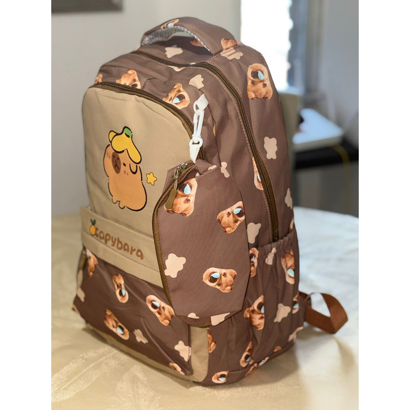 Mochila Escolar Con Cartuchera De Capibara Carpincho Laptop