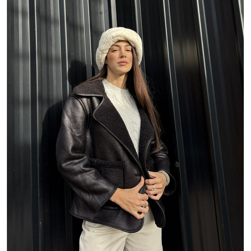 Campera Gamulán Cuello Solapa  Mujer Con Corderito Negro