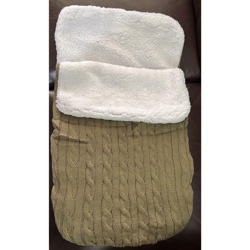 Sobre Bebe Con Corderito Y Lana Bundle Ideal Para El Frio