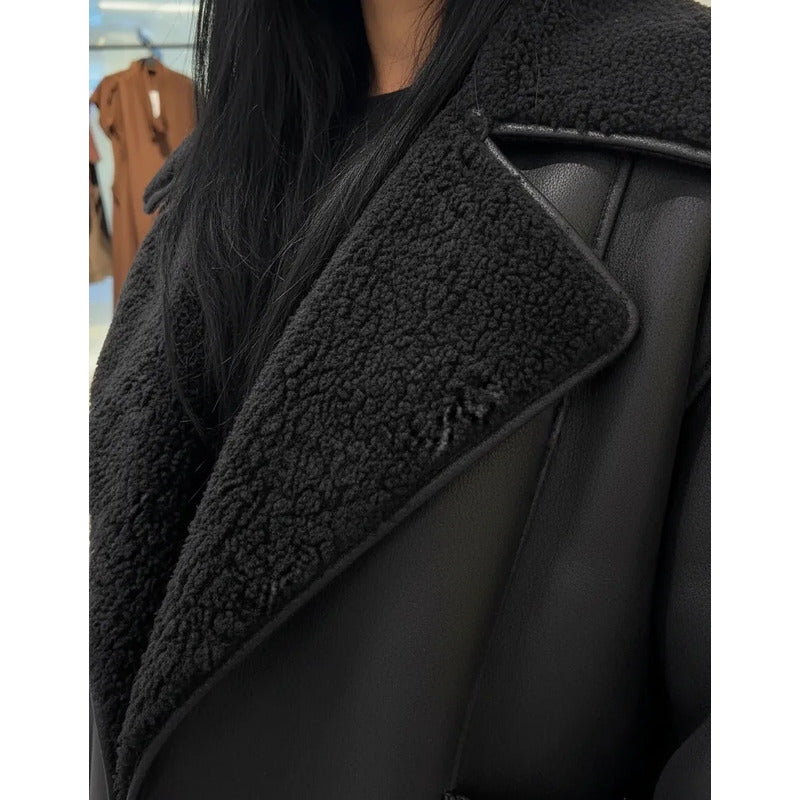 Campera Gamulán Cuello Solapa  Mujer Con Corderito Negro