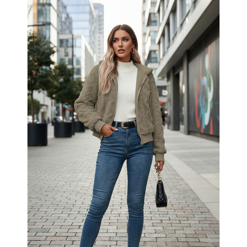 Campera Corta Trenzada Puños Capucha Polar Peluda Uniteduy