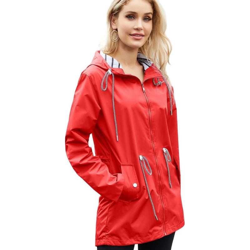 Campera Corta Viento Con Capucha Larga Bolsillos Cola Pez