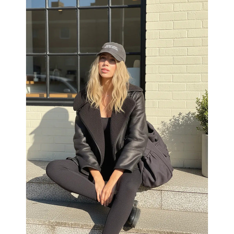 Campera Gamulán Cuello Solapa  Mujer Con Corderito Negro
