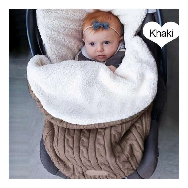 Sobre Bebe Con Corderito Y Lana Bundle Ideal Para El Frio