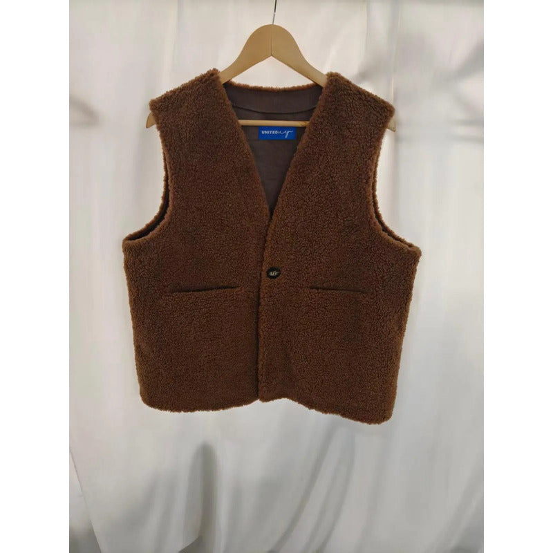 Chaleco De Corderito Reversible Marrón Con Botón Y Bolsillos